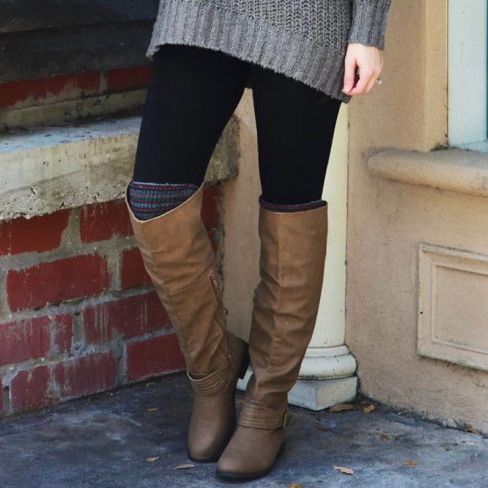 [Hope’s] Striped Leg Warmer Boot Socks